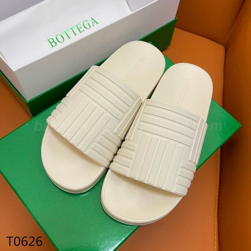 Bottega Veneta Men's Slippers 23